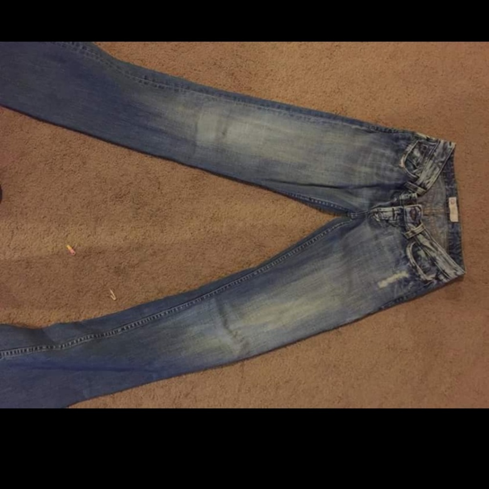 Size 26X35 1/2 Buckle jeans